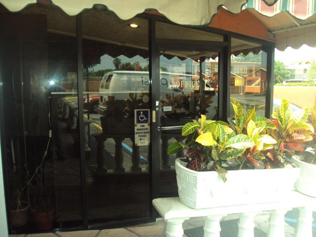 Hialeah Executive Motel Miami Springs Exterior foto